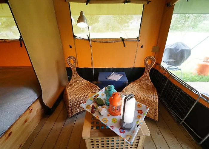 Safaritent Op Camping Berkel